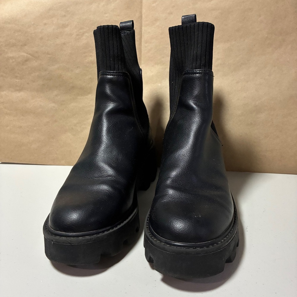 DV Dolce Vita Faux Leather Villa Lug Sole Sock Chelsea Boots‎ Womens 9 Black - Picture 2 of 11
